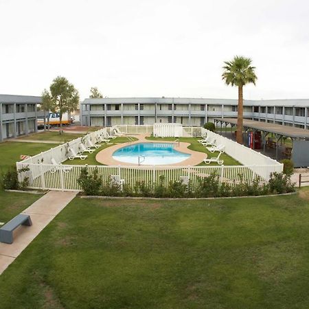 Ez 8 Motel Airporter Phoenix Exterior photo
