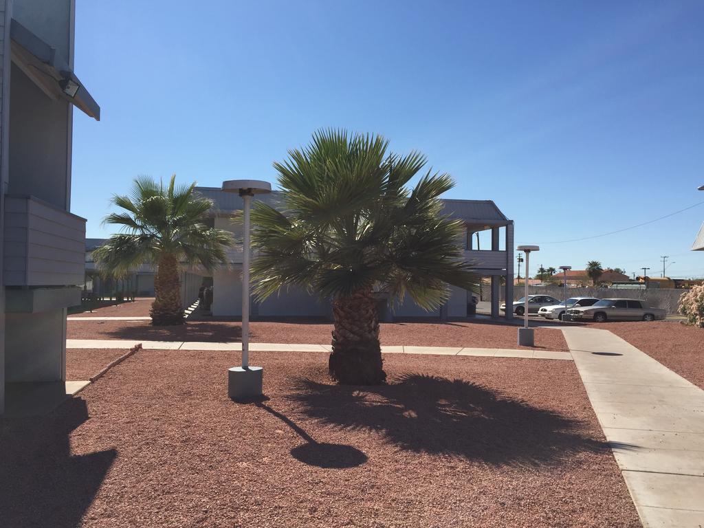 Ez 8 Motel Airporter Phoenix Exterior photo